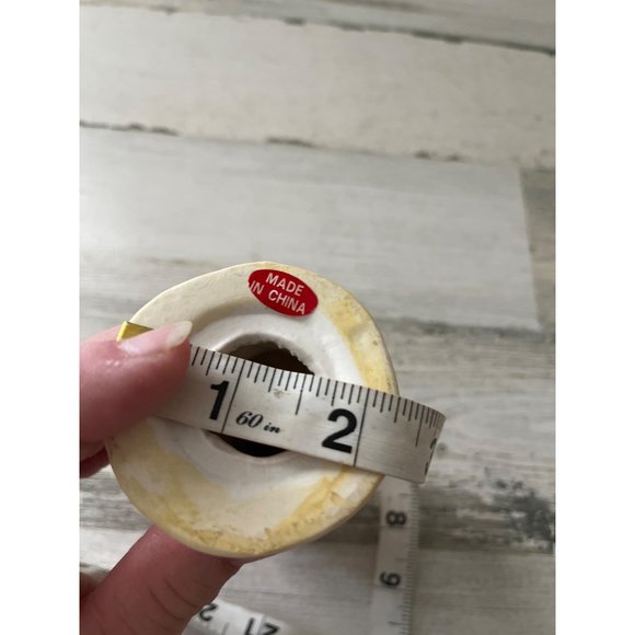 Precious Grandma porcelain figurine - Picture 6 of 6